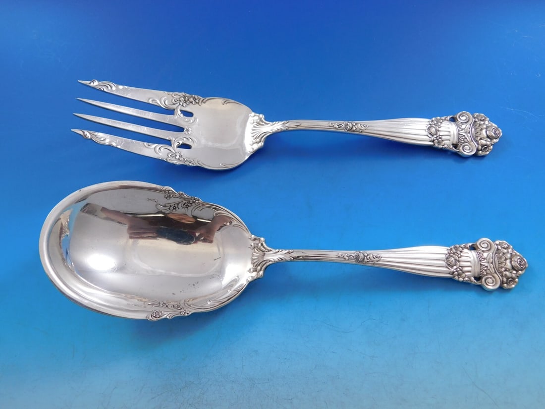 Towle Georgian Sterling Silver Salad Serving Set 2pc 9 inch: Towle Georgian Sterling Silver Salad Serving Set 2pc 9 inch Enhance your dining experience with this exquisite Georgian by Towle Sterling Silver Salad Serving Set. This two-piece set, measuring 9 inch