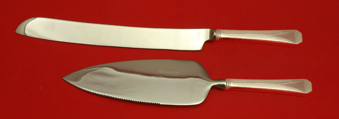 Monterey by Wallace Sterling Silver Wedding Cake Set 2pc Custom Made: Monterey by Wallace Sterling Silver Wedding Cake Set 2pc Custom Made Introducing the Monterey by Wallace Sterling Silver Wedding Cake Set, a beautifully crafted two-piece ensemble designed for your sp