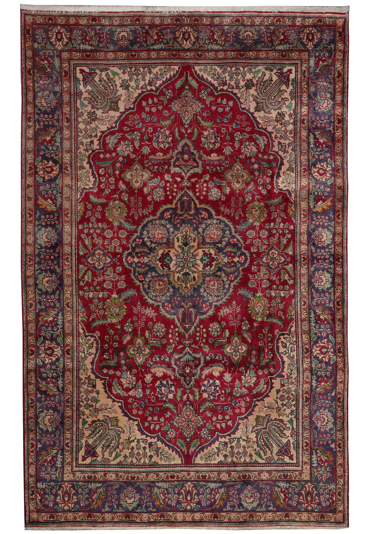Persian Tabriz Handmade Wool Rug 6.6 x 10 ft 1980s Floral Design: Persian Tabriz Handmade Wool Rug 6.6 x 10 ft 1980s Floral Design Free continental US Shipping This Persian Tabriz rug, hand-knotted in the 1980s, showcases the renowned craftsmanship of the historic c