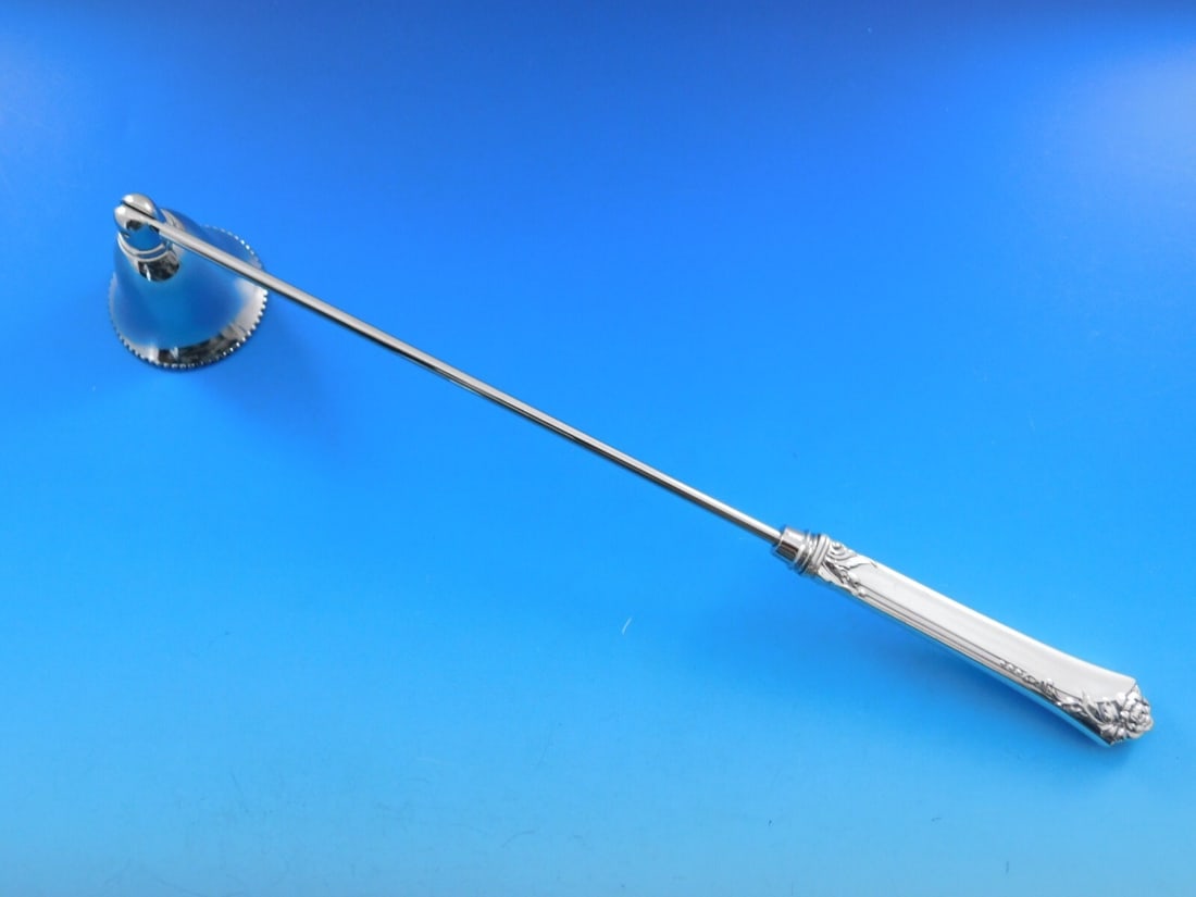 Oneida Damask Rose Sterling Silver Candle Snuffer 11 1/4 Inch: Oneida Damask Rose Sterling Silver Candle Snuffer 11 1/4 Inch This exquisite candle snuffer features the Damask Rose pattern by Oneida, showcasing a custom-made hollow handle crafted from sterling sil