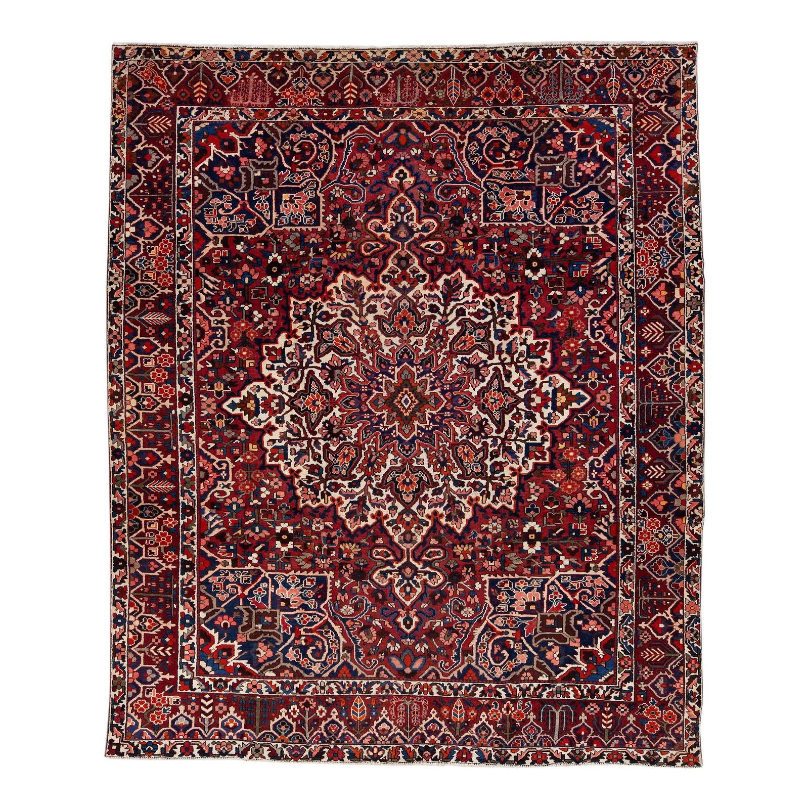 Antique Bakhtiari Persian Wool Rug Red Medallion 9'11 x 12': Antique Bakhtiari Persian Wool Rug Red Medallion 9'11 x 12' Discover the beauty of this Early 20th Century Bakhtiari Persian wool rug, hand-knotted with meticulous craftsmanship. Featuring a stunning