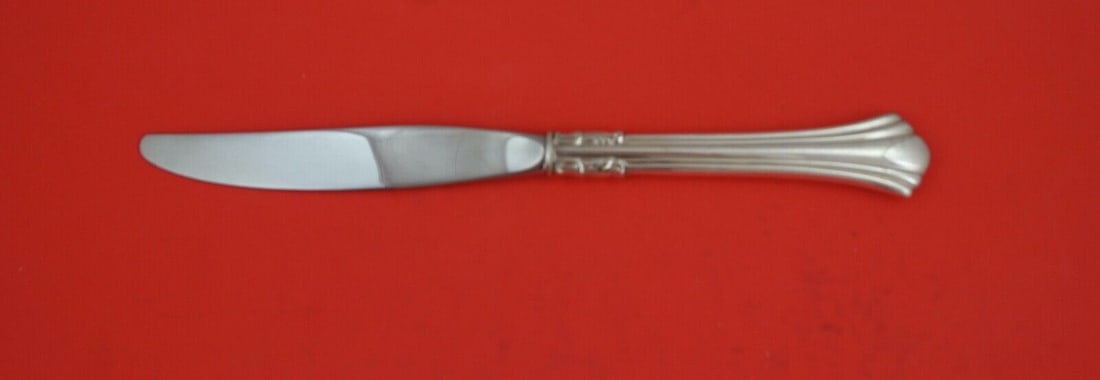 Reed and Barton Eighteenth Century Sterling Silver Dinner Knife 10 Inch: Reed and Barton Eighteenth Century Sterling Silver Dinner Knife 10 Inch This elegant dinner knife from Reed & Barton features a beautiful Eighteenth Century pattern, crafted from high-quality sterling