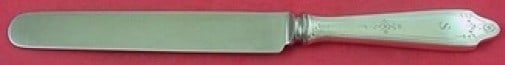 Tiffany & Co Clinton Engraved Sterling Silver Dinner Knife 9 5/8": Tiffany & Co Clinton Engraved Sterling Silver Dinner Knife 9 5/8" Presenting a stunning dinner knife from the renowned Tiffany & Co., featuring the elegant Clinton Engraved pattern. This exquisite pie