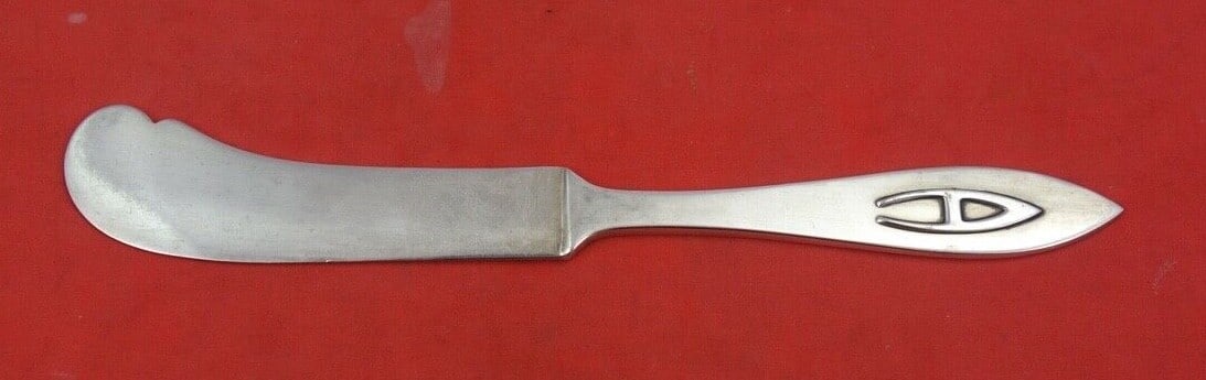 Shreve Buckingham Narrow Sterling Silver Butter Spreader Monogrammed A 5 7/8": Shreve Buckingham Narrow Sterling Silver Butter Spreader Monogrammed A 5 7/8" This elegant butter spreader features a flat handle design and is crafted from high-quality sterling silver. The piece is