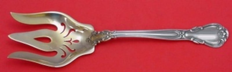Gold Washed Pierced Sterling Salad Fork Chantilly Pattern by Gorham 8 3/4 Inch: Gold Washed Pierced Sterling Salad Fork Chantilly Pattern by Gorham 8 3/4 Inch This is a Gorham Chantilly pattern sterling silver salad serving fork featuring a gold washed, pierced design. The fork m