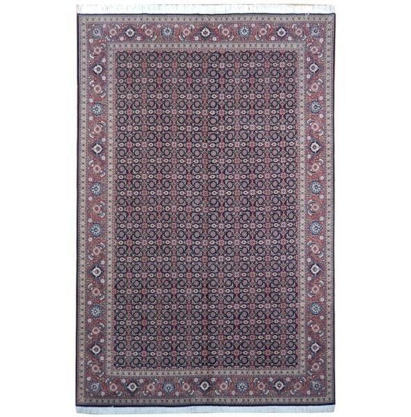 6.7 x 10 Persian Tabriz Mahi Herati Rug in Black Wool Silk: 6.7 x 10 Persian Tabriz Mahi Herati Rug in Black Wool Silk Free continental US Shipping Enhance your living space with this exquisite 6.7 x 10 Persian Tabriz Mahi Herati rug, meticulously crafted from