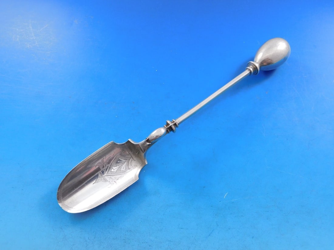 Whiting Art Silver Sterling Silver Large Cheese Scoop 8.5" with Mouse: Whiting Art Silver Sterling Silver Large Cheese Scoop 8.5" with Mouse Discover a stunning piece of history with this large cheese scoop from Whiting, crafted in sterling silver around 1865. This exqui