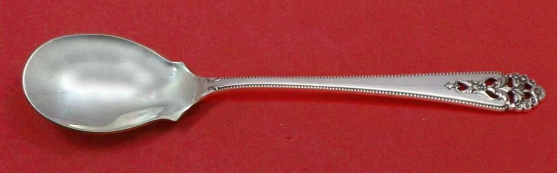 International Sterling Silver Ice Cream Spoon Queen's Lace Custom Made 5 3/4": International Sterling Silver Ice Cream Spoon Queen's Lace Custom Made 5 3/4" This exquisite ice cream spoon features the elegant Queen's Lace pattern by International Sterling, crafted from high-qual