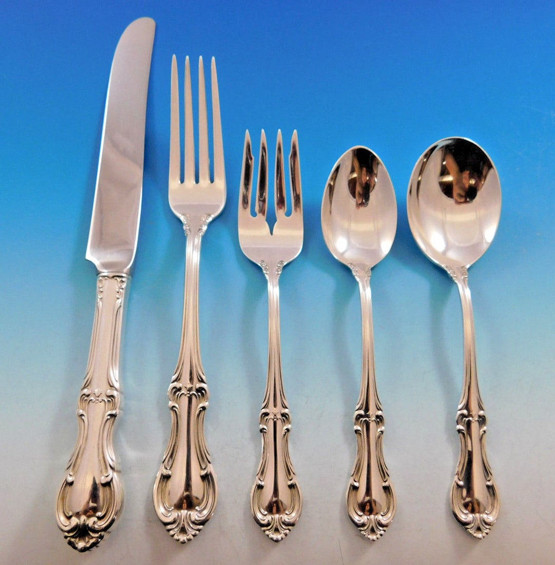 International Sterling Silver Joan of Arc Flatware Set 33 pcs for 6 with Towle Caddy: International Sterling Silver Joan of Arc Flatware Set 33 pcs for 6 with Towle Caddy Elevate your dining experience with the exquisite Joan of Arc flatware set by International Sterling Silver. This 3