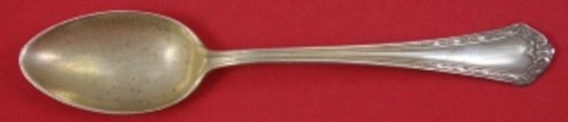 Sterling Silver Teaspoon 5.75 Inch Florentine Pattern: Sterling Silver Teaspoon 5.75 Inch Florentine Pattern This Florentine teaspoon by International is crafted from sterling silver and features the elegant Florentine pattern. The teaspoon measures 5 3/4