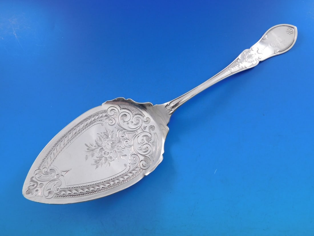 Shiebler Dew Drop Sterling Silver Pie Server 10 1/2" Brite-Cut Flowers: Shiebler Dew Drop Sterling Silver Pie Server 10 1/2" Brite-Cut Flowers This exquisite pie server showcases the elegant 'Dew Drop' pattern by Shiebler, crafted from high-quality sterling silver. Measur
