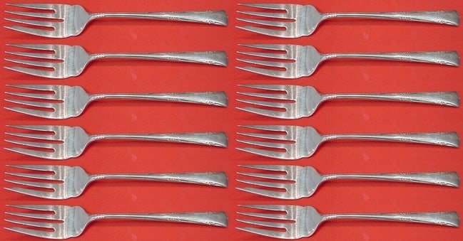 Gorham Greenbrier Sterling Silver Salad Fork Set 12 Pieces: Gorham Greenbrier Sterling Silver Salad Fork Set 12 Pieces This 12-piece set of salad forks from the Greenbrier pattern by Gorham is crafted from high-quality sterling silver. Each fork measures 6 1/2