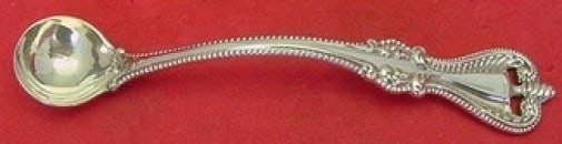 Towle Custom Made Old Colonial Sterling Silver Mustard Ladle 4 3/4": Towle Custom Made Old Colonial Sterling Silver Mustard Ladle 4 3/4" Indulge in the elegance of the Old Colonial mustard ladle by Towle, a stunning example of post-1940 sterling silver craftsmanship. T