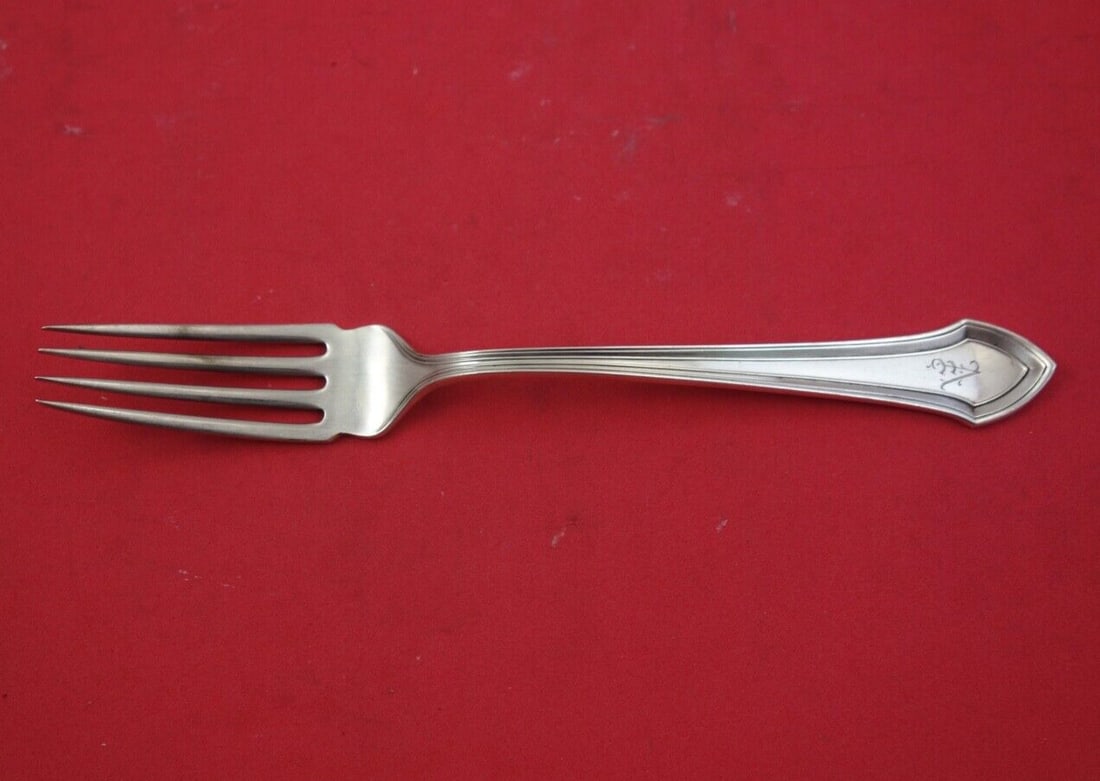 Durgin Essex Sterling Silver Dinner Fork 8 Inch Monogrammed: Durgin Essex Sterling Silver Dinner Fork 8 Inch Monogrammed This exquisite dinner fork, crafted by Durgin, features the elegant Essex pattern and is made from high-quality sterling silver. Measuring 8