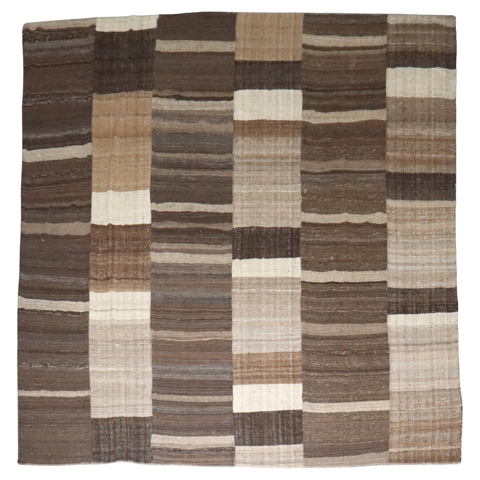 Oversize Square Persian Kilim Rug 142 x 156 Hand-Knotted Wool: Oversize Square Persian Kilim Rug 142 x 156 Hand-Knotted Wool Discover the beauty of the Zabihi Collection Oversize Square Persian Kilim, expertly crafted in Turkey during the late 20th century. This