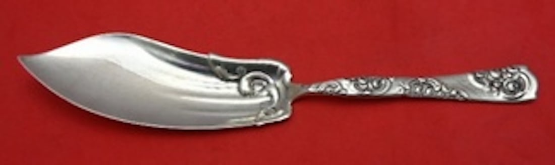 Whiting Sterling Silver Rose and Scroll Jelly Knife 8.25": Whiting Sterling Silver Rose and Scroll Jelly Knife 8.25" This exquisite jelly knife features the elegant Rose and Scroll pattern by Whiting, crafted from high-quality sterling silver. Measuring 8 1/4