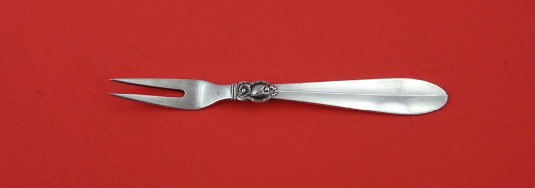 Frigast Princess Fuchsia Sterling Silver 2-Tine Oyster Fork 4.5 Inch: Frigast Princess Fuchsia Sterling Silver 2-Tine Oyster Fork 4.5 Inch Elevate your dining experience with this stunning oyster fork from Frigast's Princess Fuchsia pattern. Crafted from high-quality st