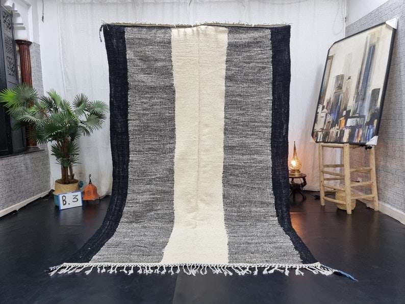 Authentic Moroccan Berber Wool Rug Grey White Handmade 10 x 5 Feet: Authentic Moroccan Berber Wool Rug Grey White Handmade 10 x 5 Feet Enhance your living space with this stunning Handmade Moroccan Berber Wool Rug, featuring a beautiful grey and white design. Each rug