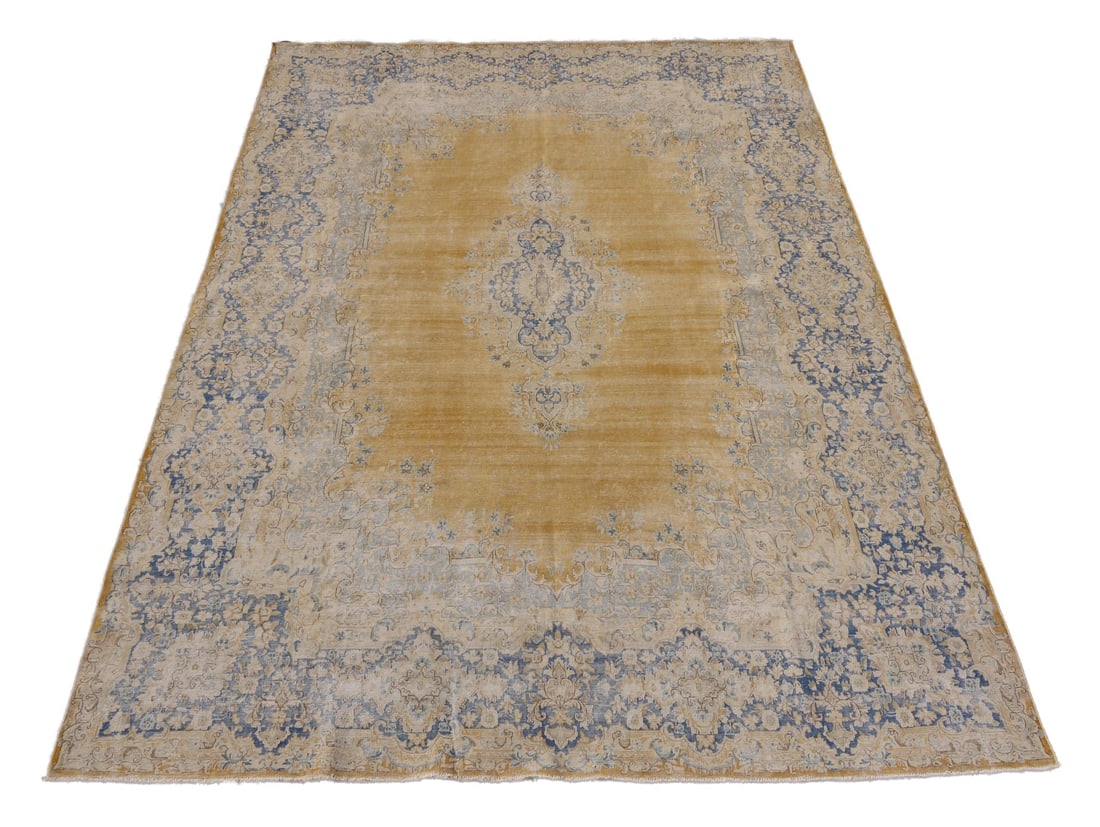 Luxurious Gold Field Vintage Rug 9.2 x 13 ft: Luxurious Gold Field Vintage Rug 9.2 x 13 ft Free continental US Shipping Enhance your living space with this stunning 9.2 x 13 Gold Field Vintage Rug, designed to bring elegance and warmth to any roo