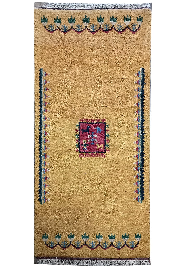 2.4 x 4.8 Contemporary Gabbeh Rug in Gold Wool Handwoven: 2.4 x 4.8 Contemporary Gabbeh Rug in Gold Wool Handwoven Free continental US Shipping Enhance your living space with this stunning 2' x 5' New Contemporary Gabbeh Rug in a radiant gold hue. This handw