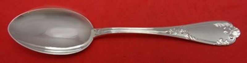Wallace Venezia Italian Sterling Silver Soup Spoon 6.75": Wallace Venezia Italian Sterling Silver Soup Spoon 6.75" This exquisite Venezia by Wallace-Italy Sterling Silver Place Soup Spoon measures 6 3/4" and features a timeless design perfect for enhancing y
