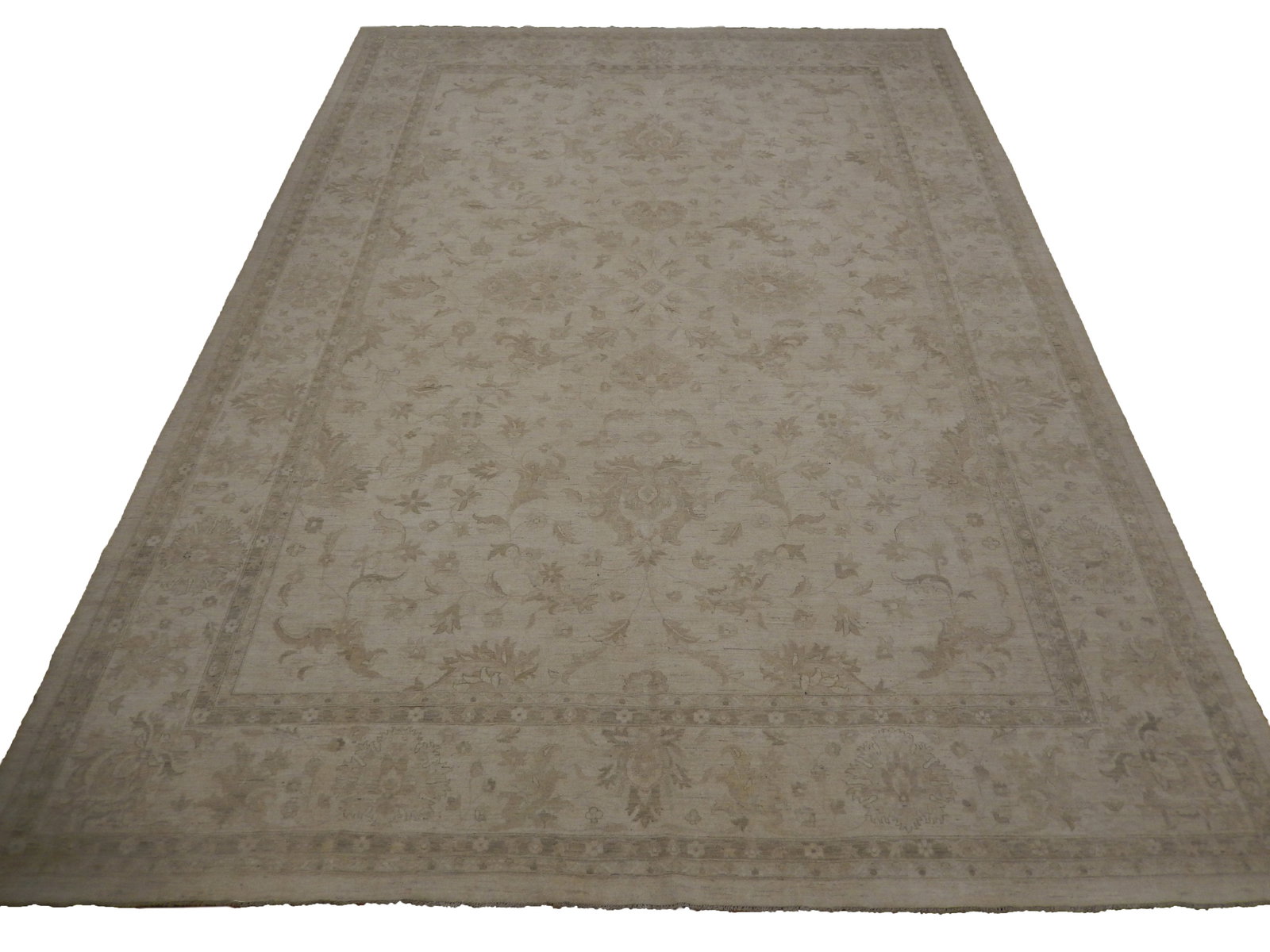 Peshawar Chobi Rug 13.6 x 19 ft Hand-Knotted Wool Pale Light: Peshawar Chobi Rug 13.6 x 19 ft Hand-Knotted Wool Pale Light Free continental US Shipping This 13.6 x 19 Peshawar Chobi rug in a pale light palette showcases the refined artistry of skilled artisans f