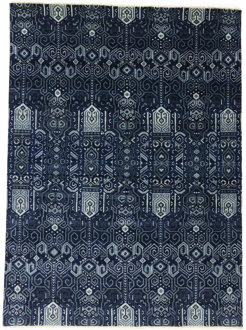 Handmade 9x12 ft Floral Transitional Wool Rug Dark Navy: Handmade 9x12 ft Floral Transitional Wool Rug Dark Navy Transform your space with this exquisite 9x12 ft Floral Transitional Handmade Oriental Rug. Crafted from high-quality wool and featuring a beaut