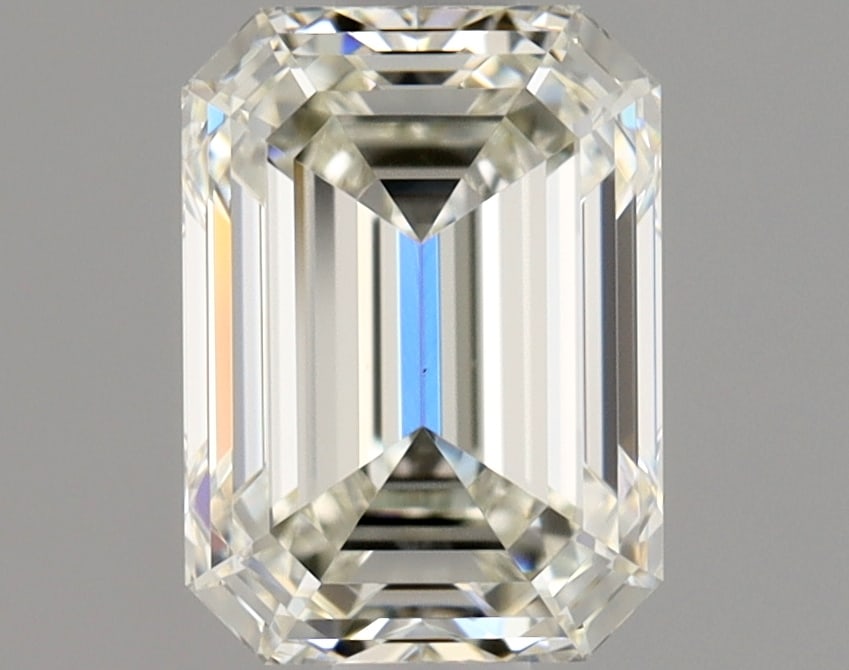 Loose Diamond - EMERALD 1.2ct J VS1: Loose Diamond - EMERALD 1.2ct J VS1 Source: Natural Mined Diamond Shape: EMERALD Carats: 1.2 Color: J Clarity: VS1 Certification: GIA Condition: Pre-Owned PLEASE NOTE: Framed, Large, or heavy items do