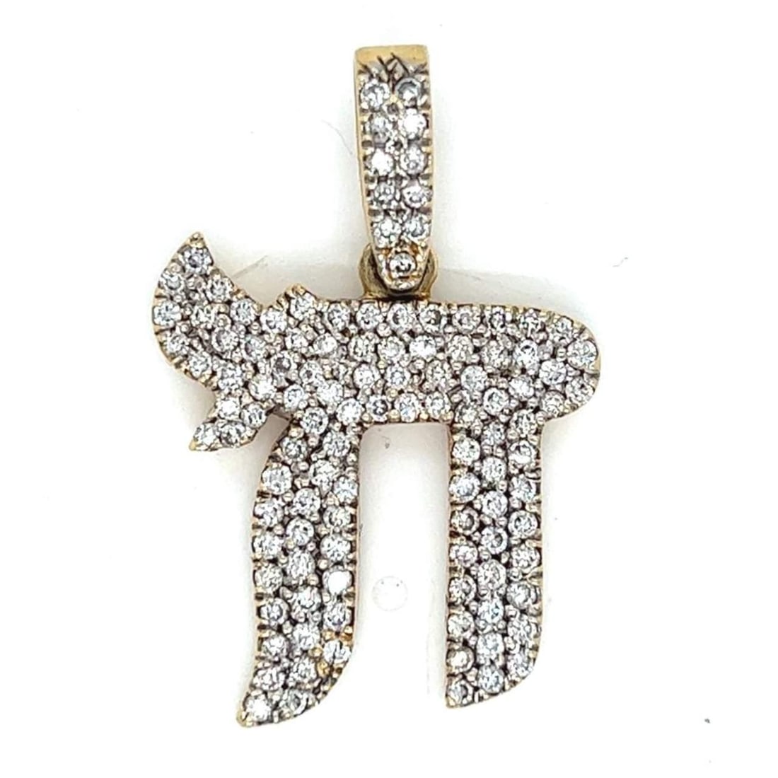14K Yellow Gold 3.00 Ct Diamond Chai Pendant with 120 Diamonds: 14K Yellow Gold 3.00 Ct Diamond Chai Pendant with 120 Diamonds This exquisite 14K Yellow Gold Chai Pendant showcases a stunning arrangement of approximately 120 diamonds, boasting a total weight of ar