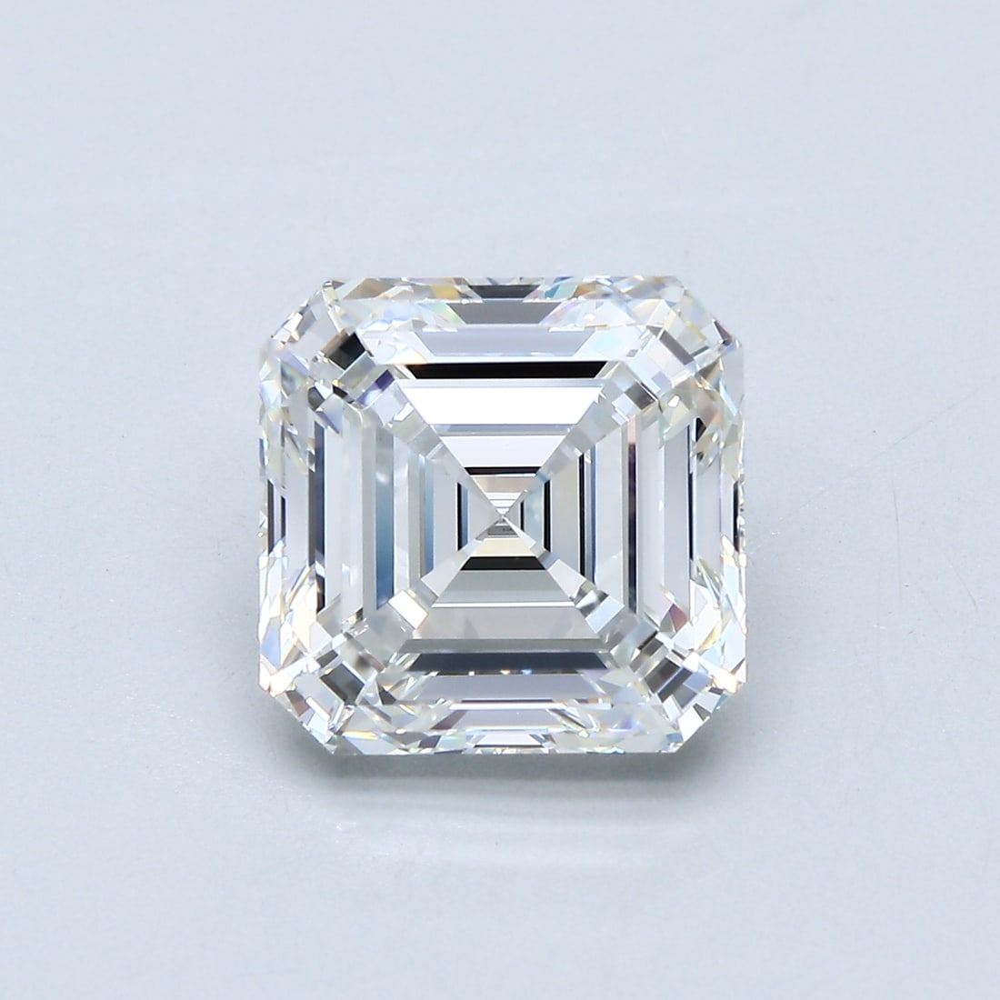 Loose Diamond - ASSCHER 5.06ct G VS1: Loose Diamond - ASSCHER 5.06ct G VS1 Source: Natural Mined Diamond Shape: ASSCHER Carats: 5.06 Color: G Clarity: VS1 Certification: GIA Condition: Pre-Owned PLEASE NOTE: Framed, Large, or heavy items
