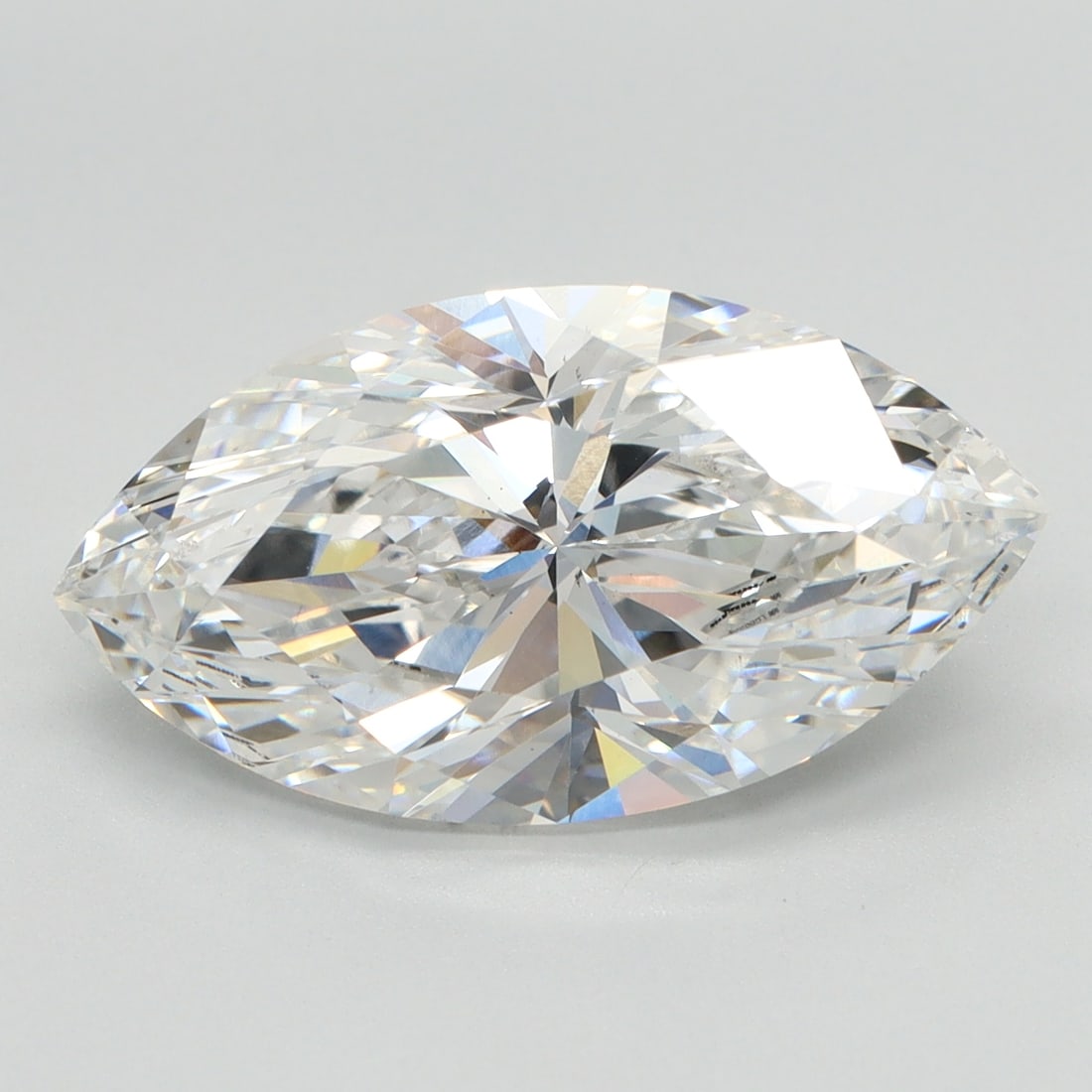 Loose Diamond - MARQUISE 5ct F VS2: Loose Diamond - MARQUISE 5ct F VS2 Source: This is a real non-mined Diamond that has been grown in a lab Shape: MARQUISE Carats: 5 Color: F Clarity: VS2 Certification: IGI Condition: Pre-Owned PLEASE