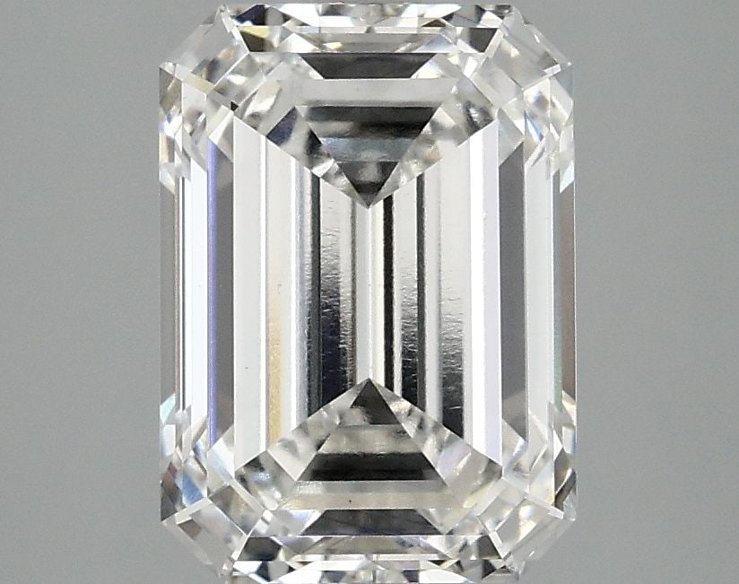 Loose Diamond - EMERALD 3.04ct G VS1: Loose Diamond - EMERALD 3.04ct G VS1 Source: This is a real non-mined Diamond that has been grown in a lab Shape: EMERALD Carats: 3.04 Color: G Clarity: VS1 Certification: IGI Video:
