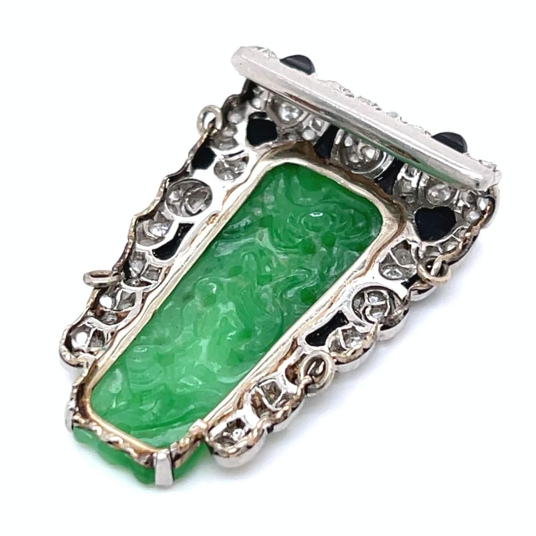 Art Deco Platinum Jade Onyx Diamond 81 Stones 2.20 Ct: Art Deco Platinum Jade Onyx Diamond 81 Stones 2.20 Ct This exquisite Art Deco piece is crafted from platinum and features stunning jade, black onyx, and a total of 81 diamonds, with an approximate wei