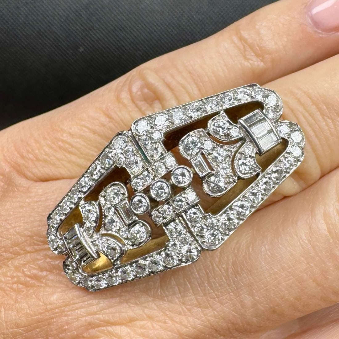 14K Gold Platinum Diamond Ring 4.10 Ct 89 European Cuts: 14K Gold Platinum Diamond Ring 4.10 Ct 89 European Cuts This exquisite ring features a stunning combination of 14K gold and platinum, adorned with 89 sparkling European-cut diamonds. The total diamond