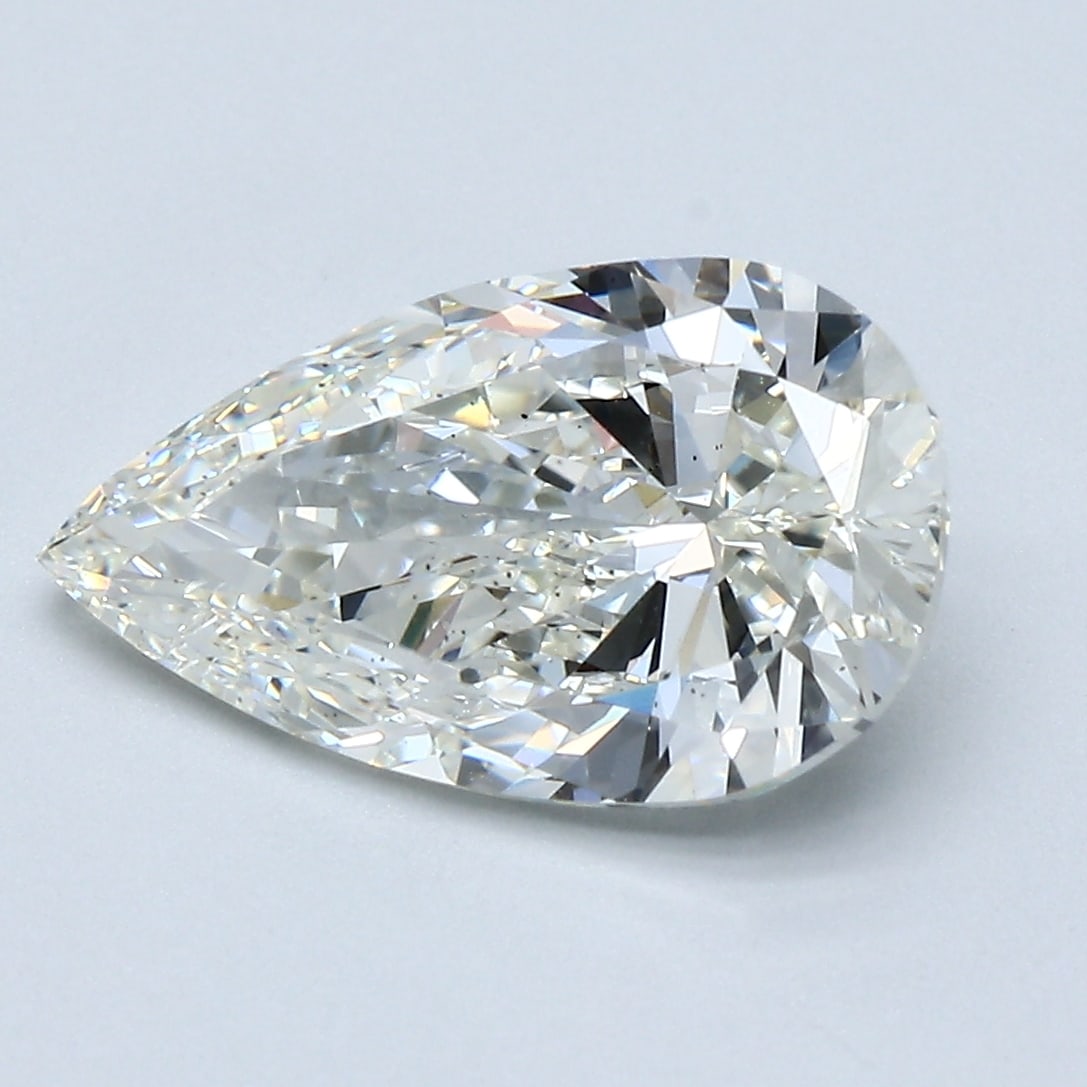 Loose Diamond - PEAR 3.01ct J VS2: Loose Diamond - PEAR 3.01ct J VS2 Source: Natural Mined Diamond Shape: PEAR Carats: 3.01 Color: J Clarity: VS2 Certification: GIA Condition: Pre-Owned PLEASE NOTE: Framed, Large, or heavy items do not