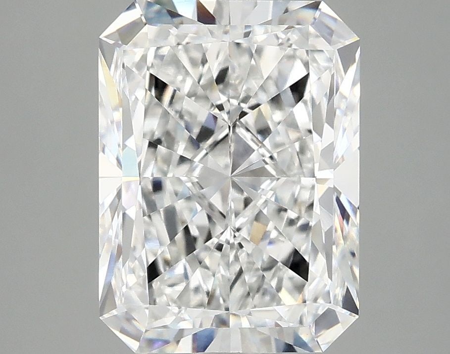 Loose Diamond - RADIANT 3.98ct D VVS2: Loose Diamond - RADIANT 3.98ct D VVS2 Source: This is a real non-mined Diamond that has been grown in a lab Shape: RADIANT Carats: 3.98 Color: D Clarity: VVS2 Certification: IGI Video:
