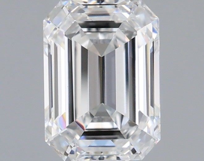 Loose Diamond - EMERALD 1.52ct E VS2: Loose Diamond - EMERALD 1.52ct E VS2 Source: This is a real non-mined Diamond that has been grown in a lab Shape: EMERALD Carats: 1.52 Color: E Clarity: VS2 Certification: IGI Video:
