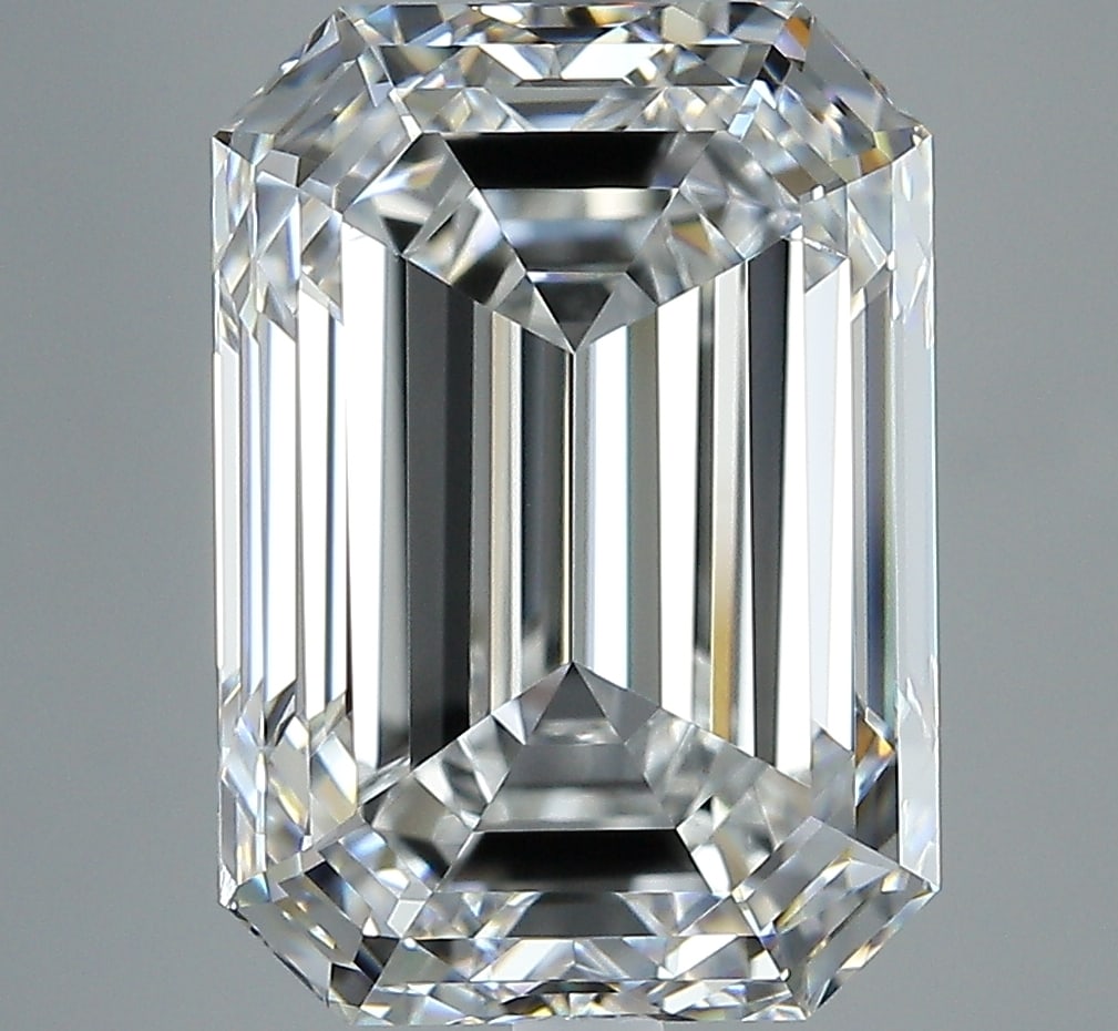 Loose Diamond - EMERALD 7ct F VS2: Loose Diamond - EMERALD 7ct F VS2 Source: Natural Mined Diamond Shape: EMERALD Carats: 7 Color: F Clarity: VS2 Certification: GIA Condition: Pre-Owned PLEASE NOTE: Framed, Large, or heavy items do not