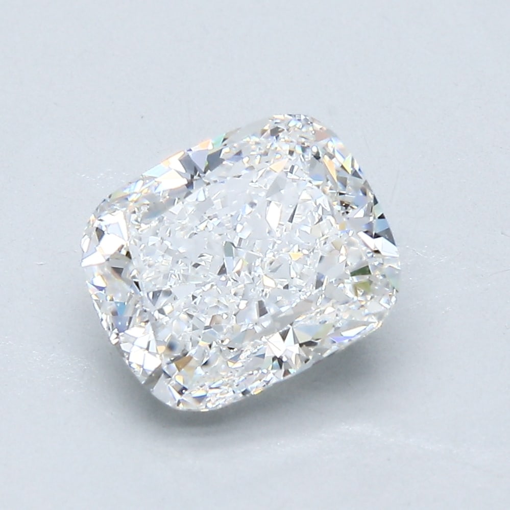 Loose Diamond - CUSHION 2.5ct E VS2: Loose Diamond - CUSHION 2.5ct E VS2 Source: Natural Mined Diamond Shape: CUSHION Carats: 2.5 Color: E Clarity: VS2 Certification: GIA Condition: Pre-Owned PLEASE NOTE: Framed, Large, or heavy items do