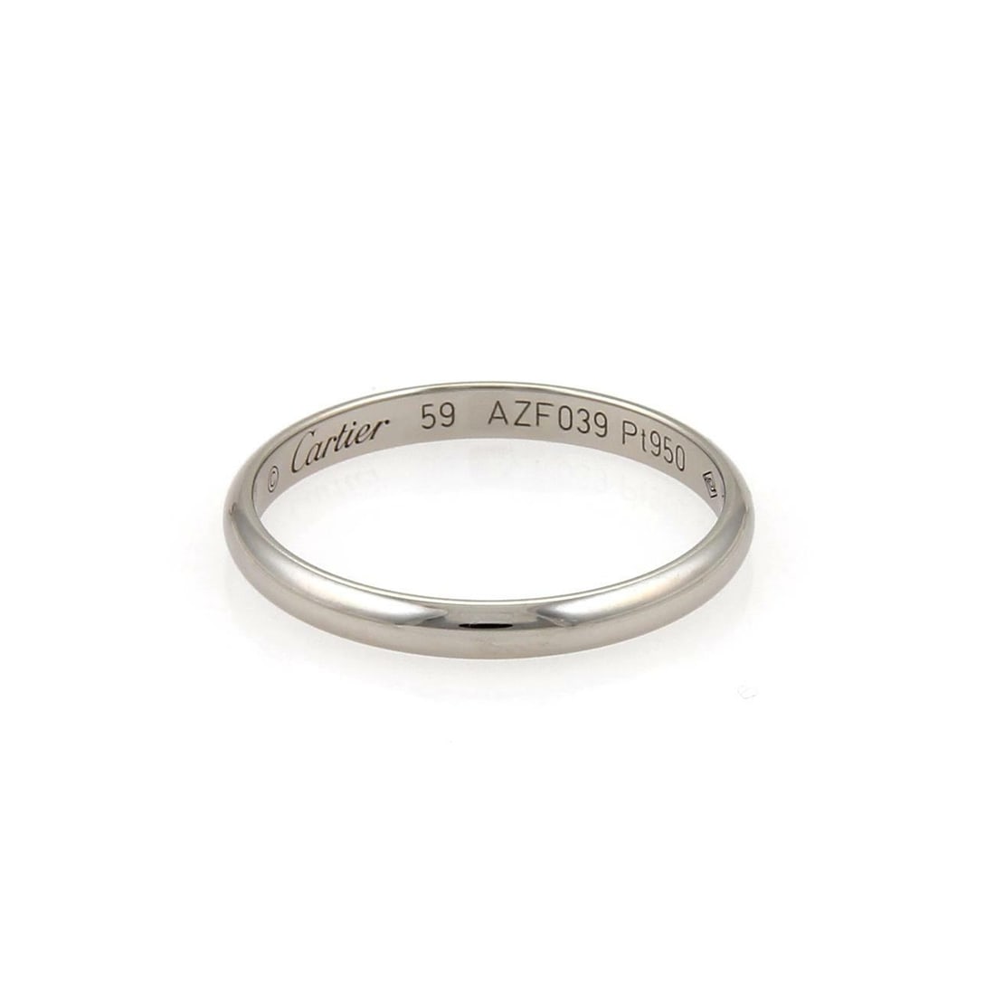 Cartier Platinum 2.5mm Dome Wedding Band US 9 with Certificate: Cartier Platinum 2.5mm Dome Wedding Band US 9 with Certificate This exquisite wedding band by Cartier is crafted from high-quality platinum and features a sleek, polished finish. With a width of 2.5mm