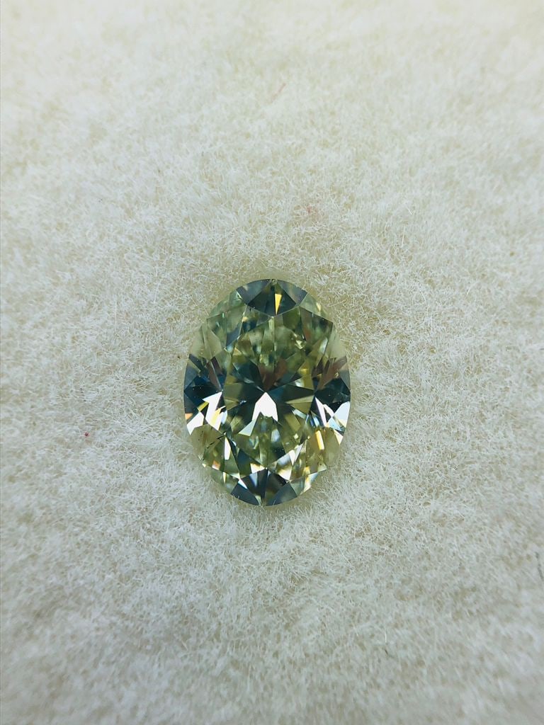 Loose Diamond - OVAL 0.71ct Light Green Yellow SI1: Loose Diamond - OVAL 0.71ct Light Green Yellow SI1 Source: Natural Shape: OVAL Carats: 0.71 Color: Light Green Yellow Certification: GIA PLEASE NOTE: Framed, Large, or heavy items do not have shipping