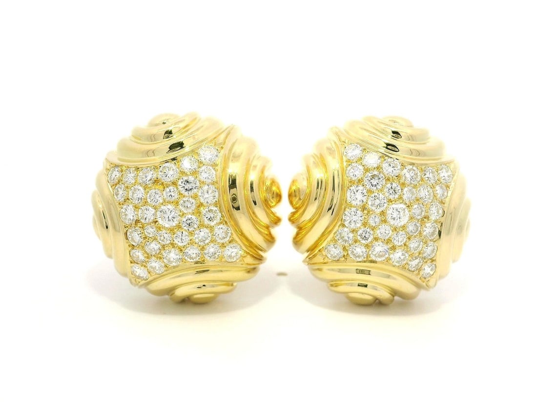 18K Yellow Gold 2ctw Diamond Clip On Button Earrings: 18K Yellow Gold 2ctw Diamond Clip On Button Earrings Elevate your elegance with these stunning 18k Yellow Gold Clip-On Earrings featuring high-quality diamonds. Crafted from solid 18k yellow gold, the