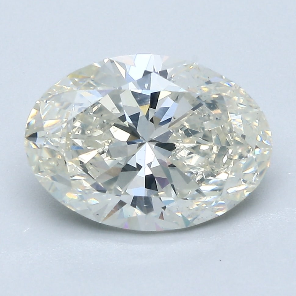 Loose Diamond - OVAL 3.01ct J SI2: Loose Diamond - OVAL 3.01ct J SI2 Source: Natural Mined Diamond Shape: OVAL Carats: 3.01 Color: J Clarity: SI2 Certification: GIA Condition: Pre-Owned PLEASE NOTE: Framed, Large, or heavy items do not