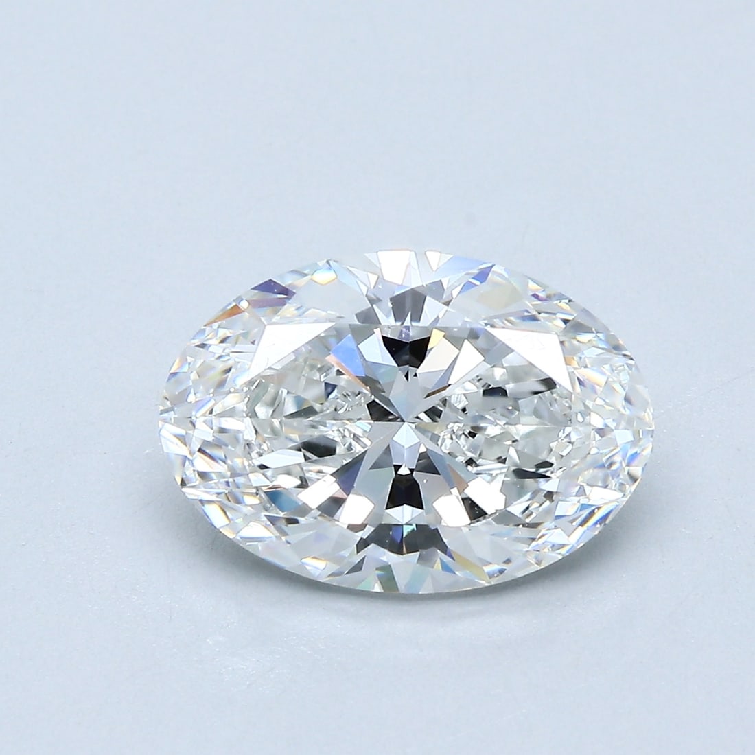 Loose Diamond - OVAL 3.21ct F VS2: Loose Diamond - OVAL 3.21ct F VS2 Source: Natural Mined Diamond Shape: OVAL Carats: 3.21 Color: F Clarity: VS2 Certification: GIA Condition: Pre-Owned PLEASE NOTE: Framed, Large, or heavy items do not