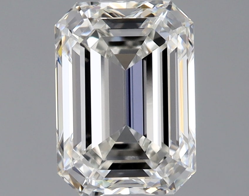 Loose Diamond - EMERALD 1.52ct H VS1: Loose Diamond - EMERALD 1.52ct H VS1 Source: Natural Mined Diamond Shape: EMERALD Carats: 1.52 Color: H Clarity: VS1 Certification: GIA Condition: Pre-Owned PLEASE NOTE: Framed, Large, or heavy items