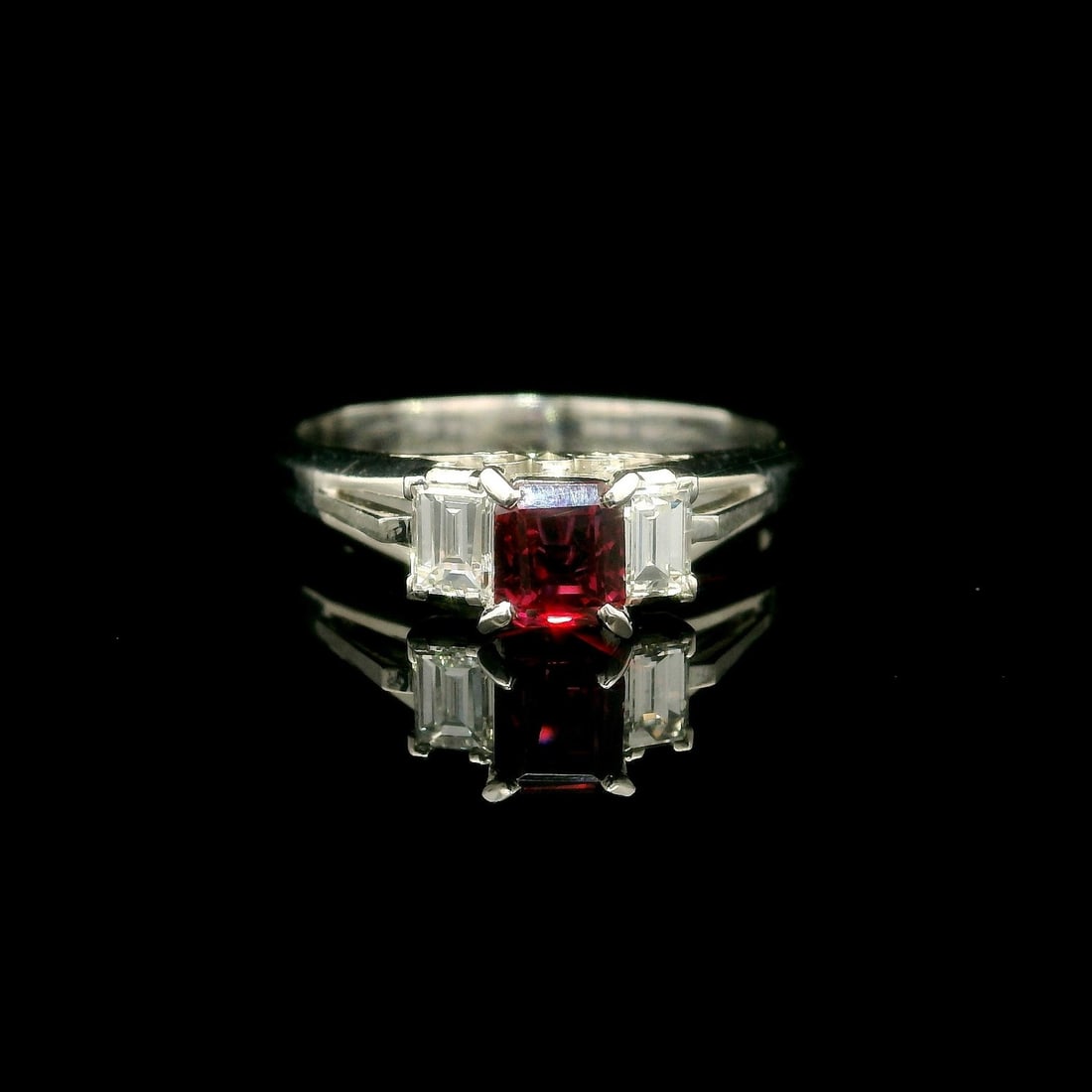 Platinum 0.92ct Square Ruby Ring with Baguette Diamonds - 10