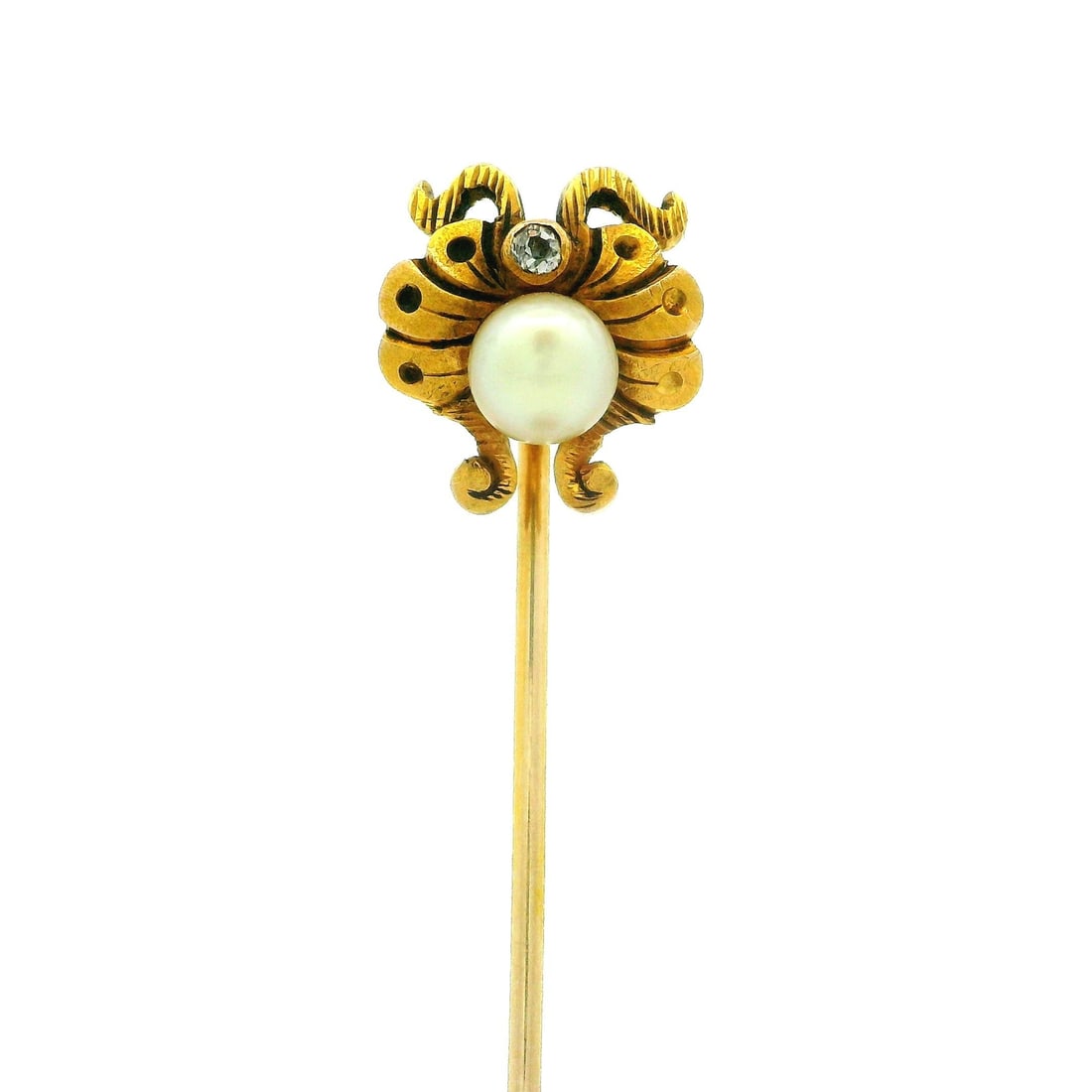 Antique Art Nouveau 14k Gold Pearl Diamond Butterfly Stick Pin: Antique Art Nouveau 14k Gold Pearl Diamond Butterfly Stick Pin This exquisite Antique Art Nouveau stick pin features a detailed butterfly design crafted from 14k yellow gold. The pin showcases a genui