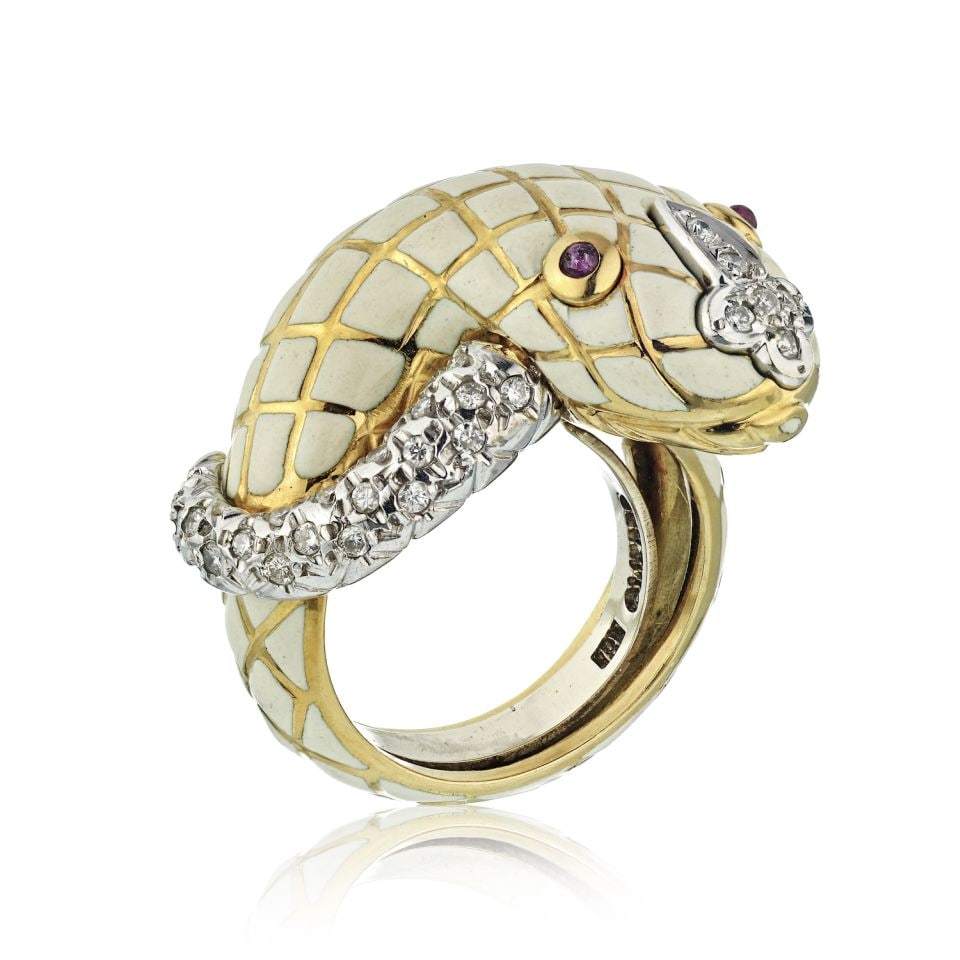 David Webb Serpenti Ring Platinum 18K Yellow Gold Diamonds Rubies: David Webb Serpenti Ring Platinum 18K Yellow Gold Diamonds Rubies This stunning David Webb Serpenti ring showcases a modern twist on the classic entwining serpent design. Crafted from a luxurious comb