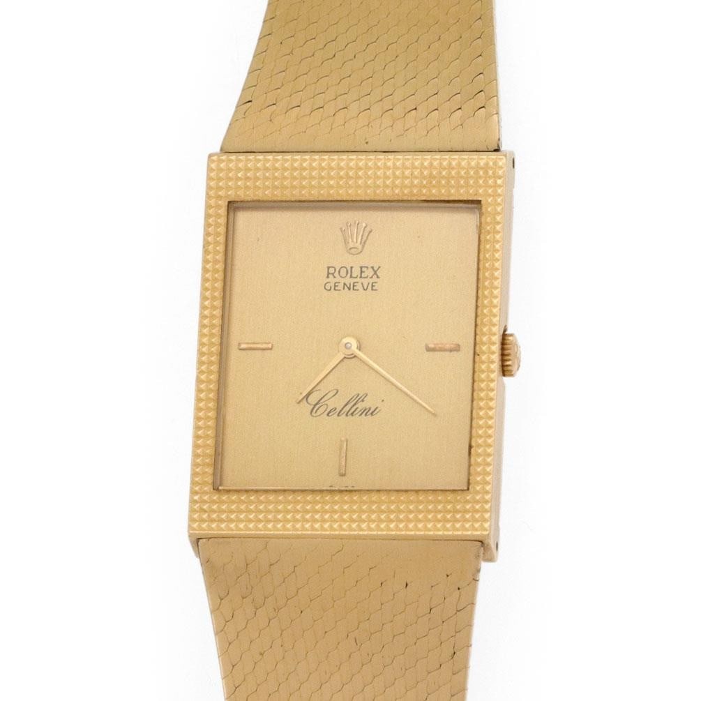 Vintage Rolex Cellini 18k Yellow Gold Men's Watch with Snake Skin Band #4127: Vintage Rolex Cellini 18k Yellow Gold Men's Watch with Snake Skin Band #4127 Experience timeless elegance with this authentic vintage Rolex Cellini wrist watch, designed for men. Crafted from luxuriou