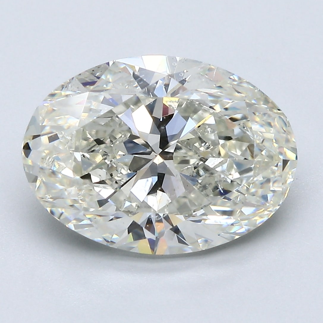Loose Diamond - OVAL 5.01ct J SI2: Loose Diamond - OVAL 5.01ct J SI2 Source: Natural Mined Diamond Shape: OVAL Carats: 5.01 Color: J Clarity: SI2 Certification: GIA Condition: Pre-Owned PLEASE NOTE: Framed, Large, or heavy items do not